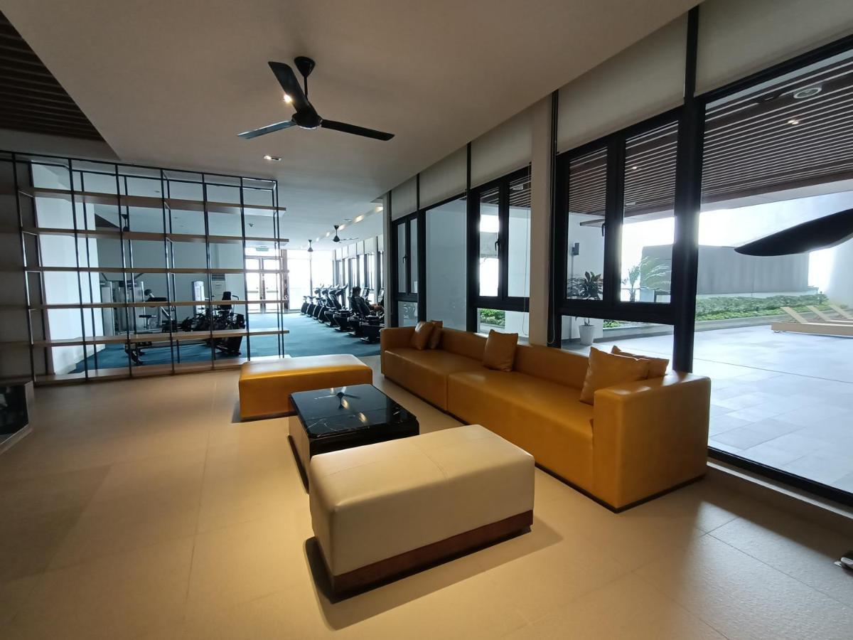 R&F Princess Cove Premium Homestay Famaily Джохор-Бару Экстерьер фото